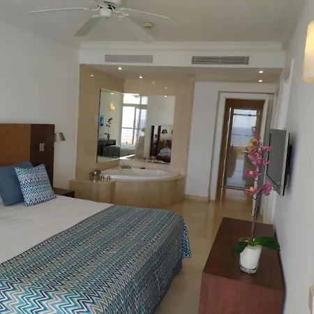 Apartahotel Puerto Anfi Las Palmas de Gran Canaria