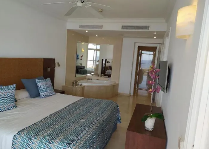 Puerto Anfi Las Palmas / Gran Canaria